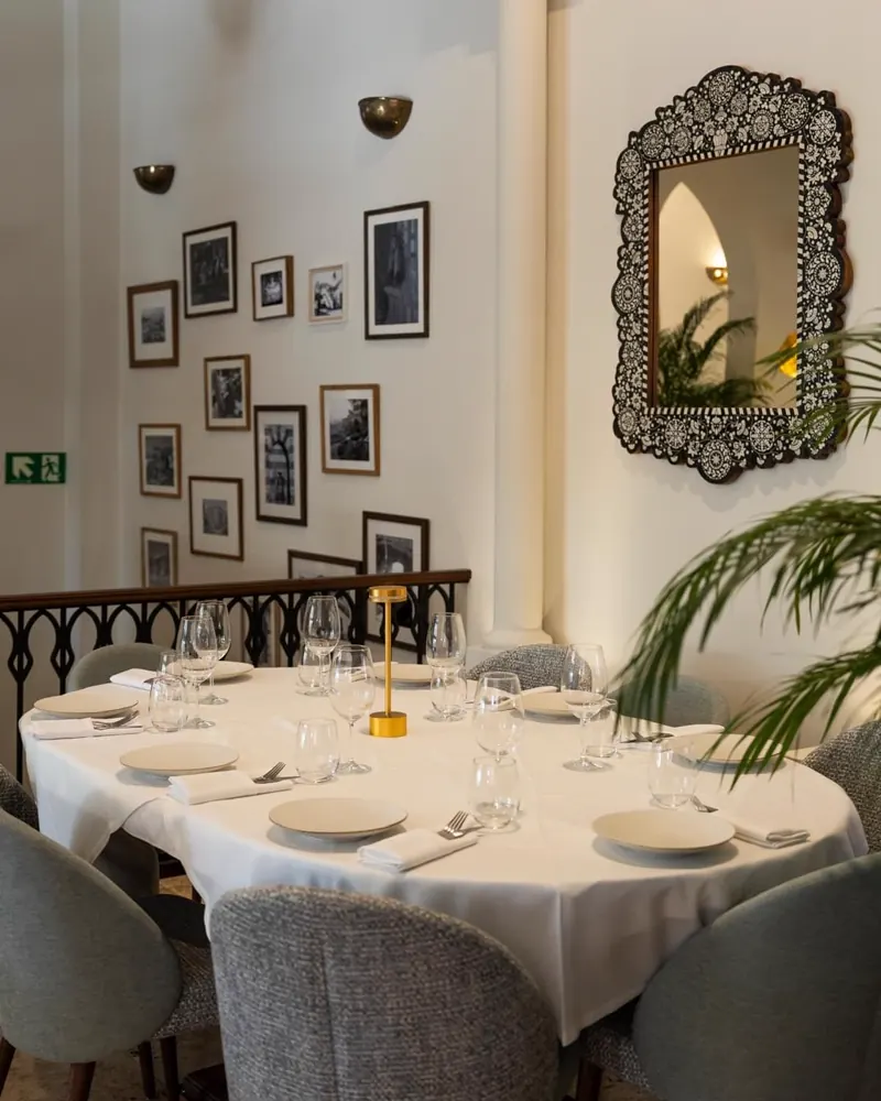 Comedor del restaurante du Liban